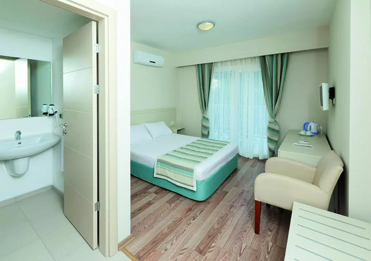 BODRUMBEACH_SHABAVIZ (2).jpg